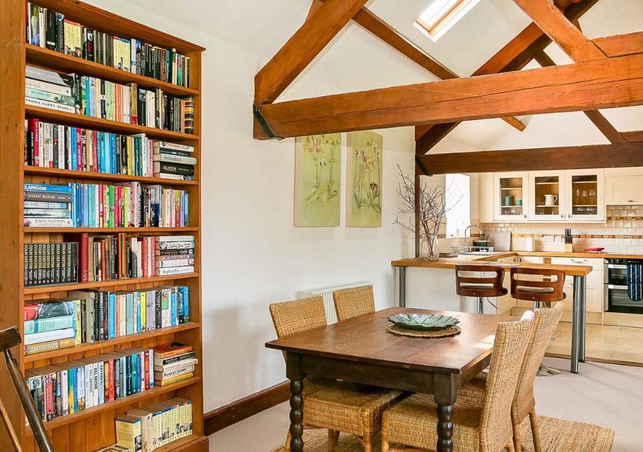 Glyme Flat - Peaceful Country Retreat! Lägenhet Chipping Norton Exteriör bild